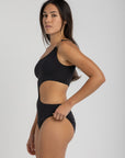 Black Nahla One Piece