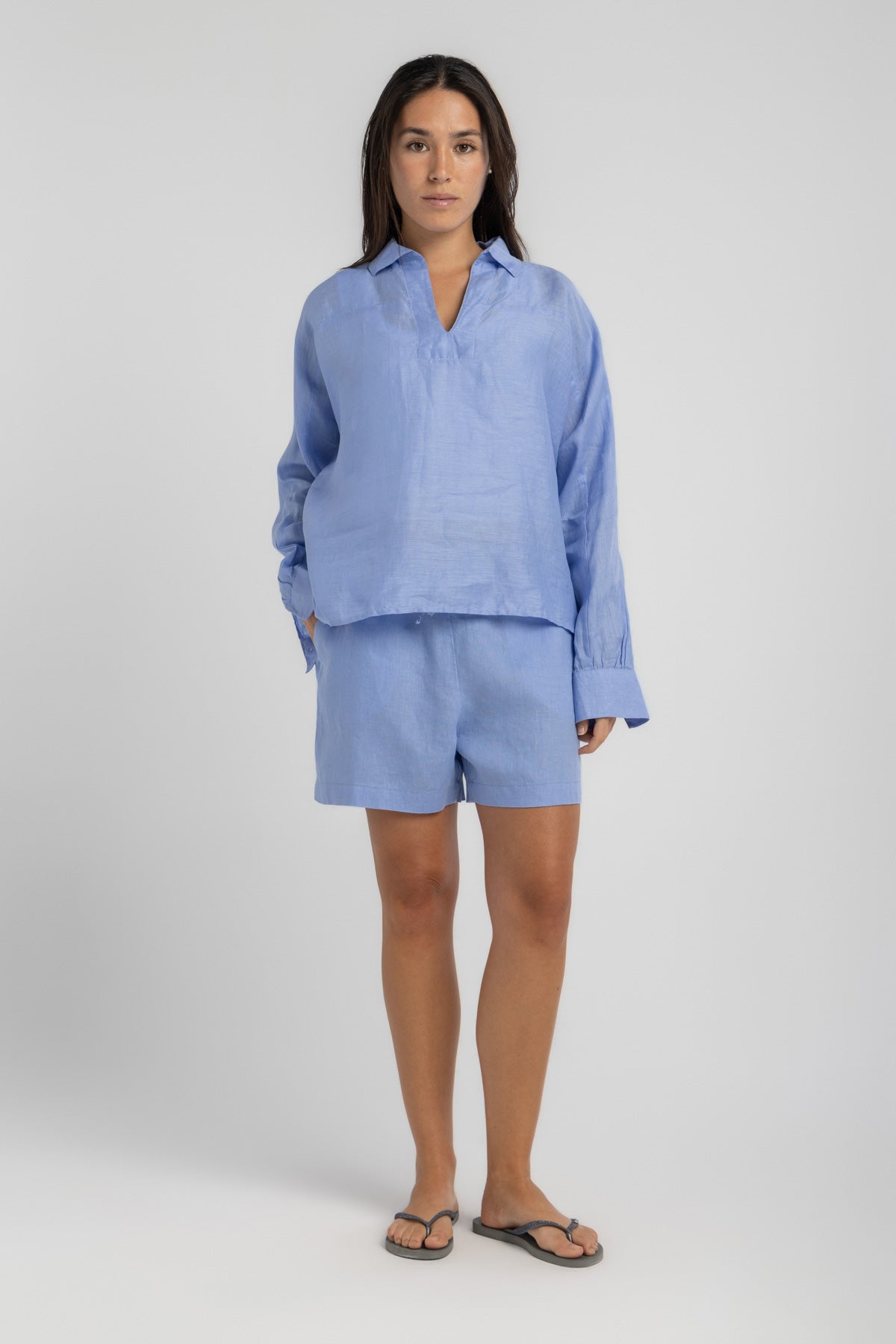 Women's Capri Blue Linen Shorts