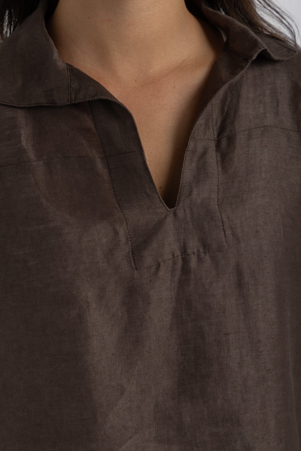 Women`s Dusty Taupe Linen V-Neck Top