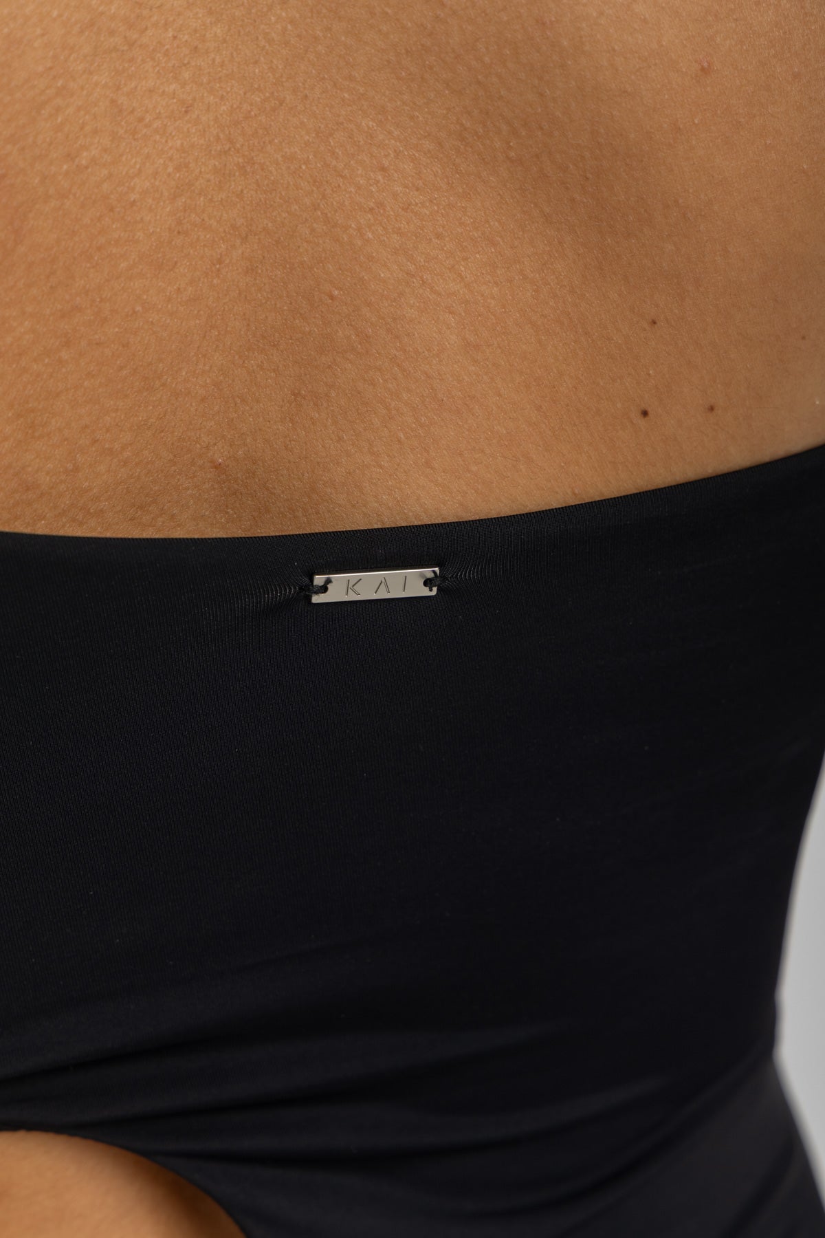 Black Nahla One Piece