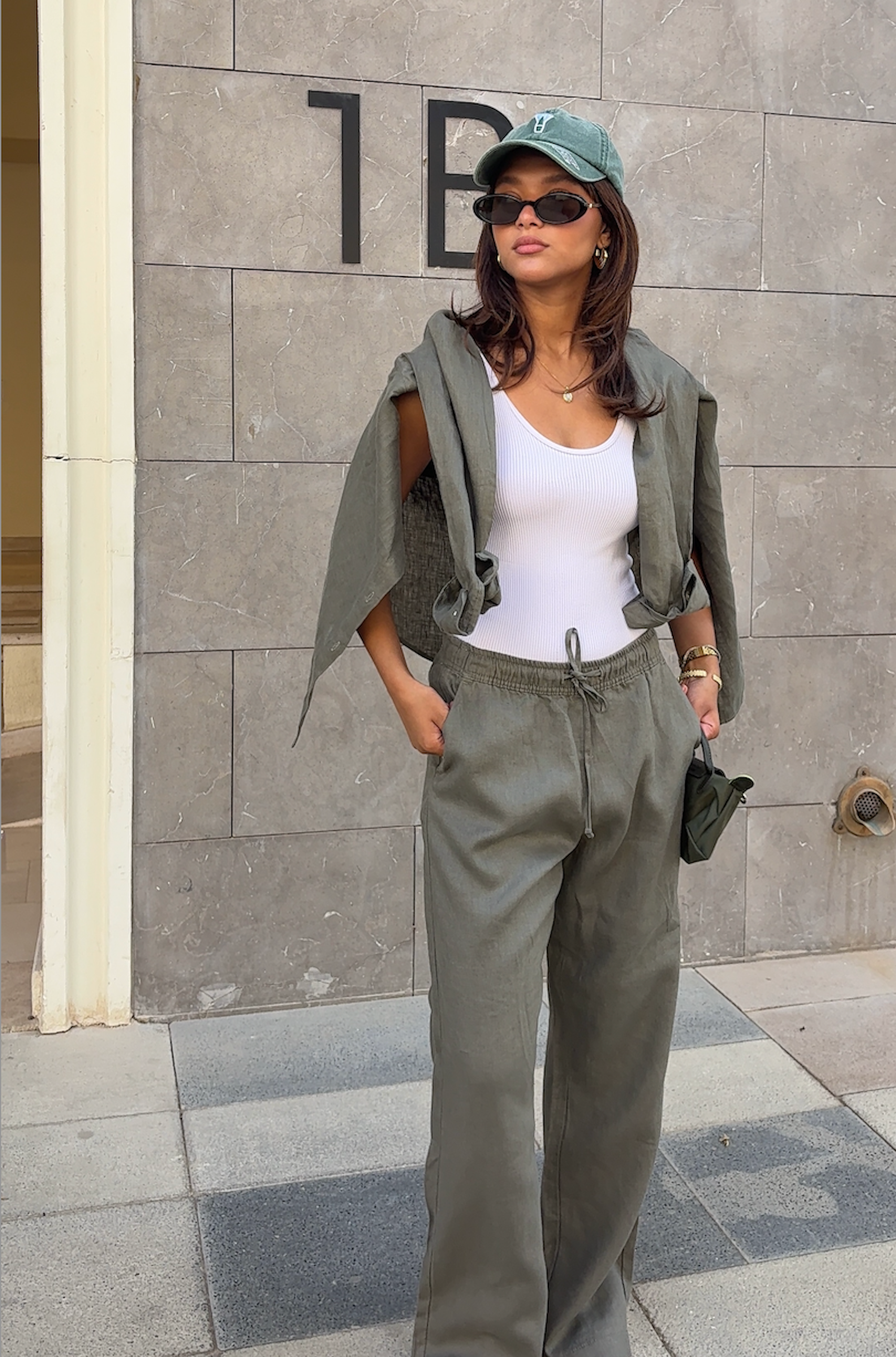 Women&#39;s Olive Linen Pants